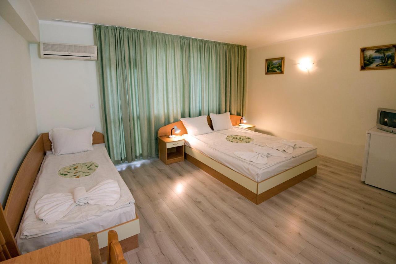 Св.Иван Hotel Primorsko Luaran gambar